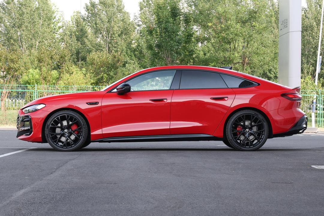 Audi A5L Sportback 2026, фото 4