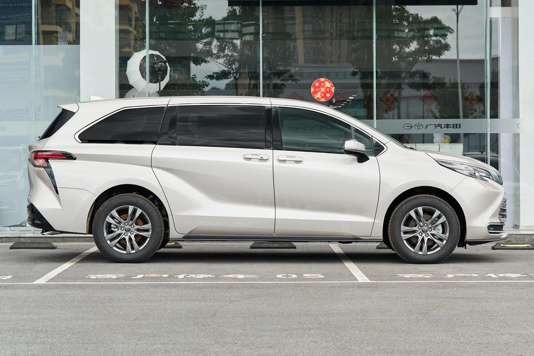 Toyota Sienna 2026, фото 8