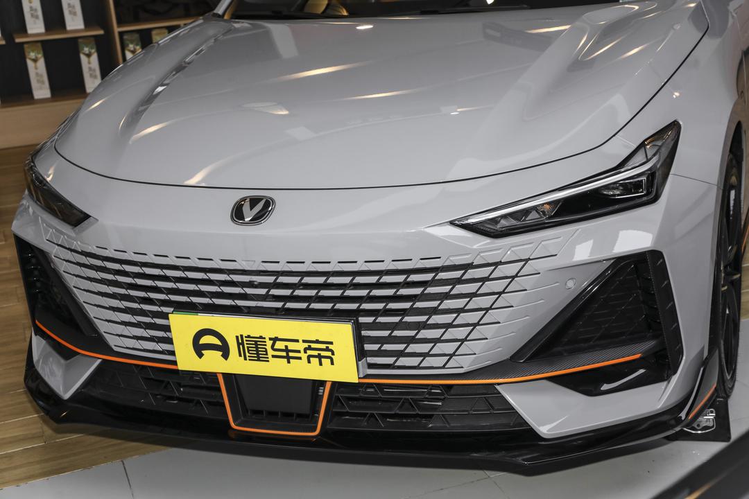 Changan UNI-V 2026, фото 9