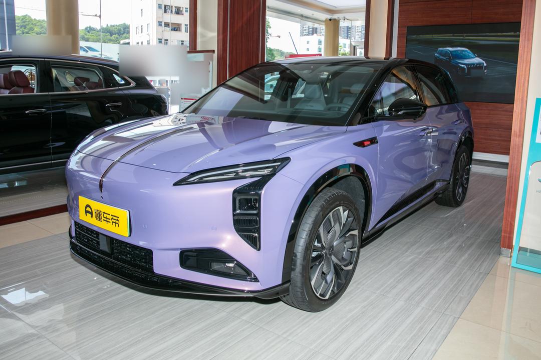 Hongqi Tiangong 08