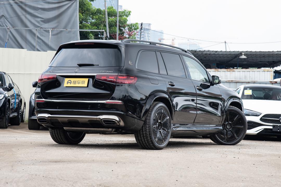 Mercedes-Benz Maybach GLS 2026, фото 7
