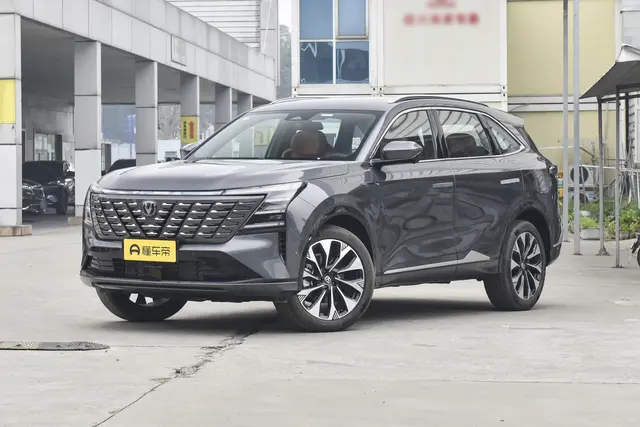 Changan CS75 PLUS 2026 — купить из Китая под заказ