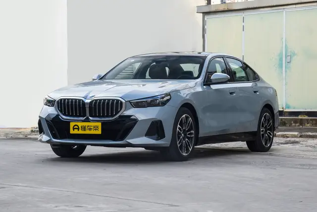 BMW 5 Series 2026 — купить из Китая под заказ