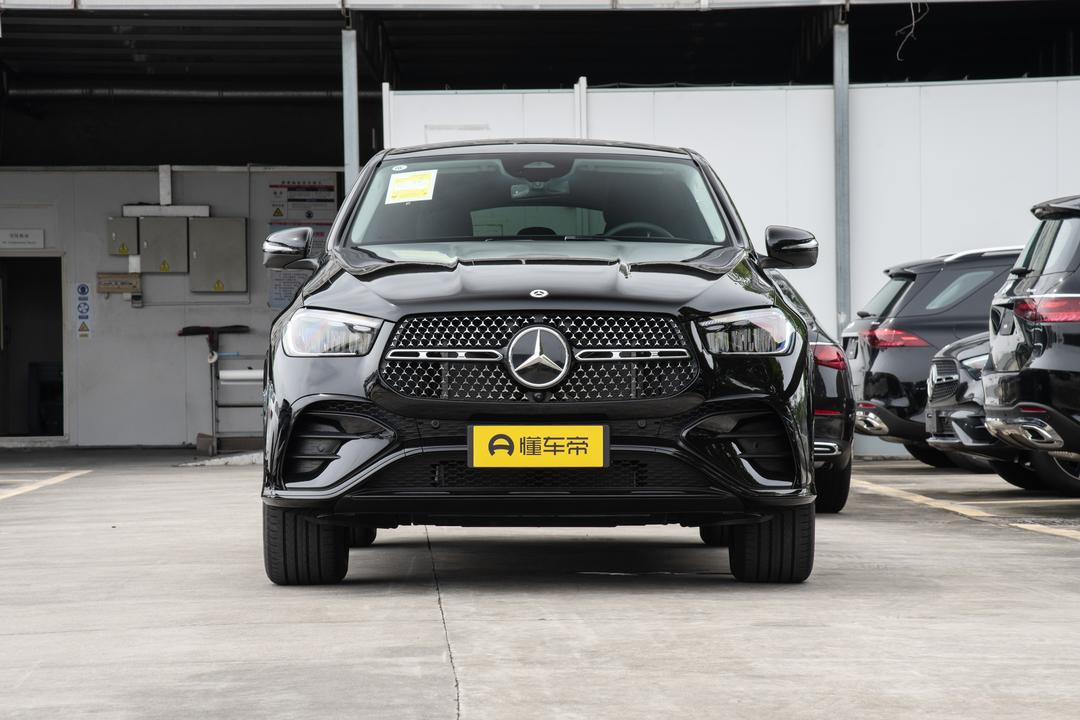 Mercedes-Benz GLE Coupe 2026, фото 2