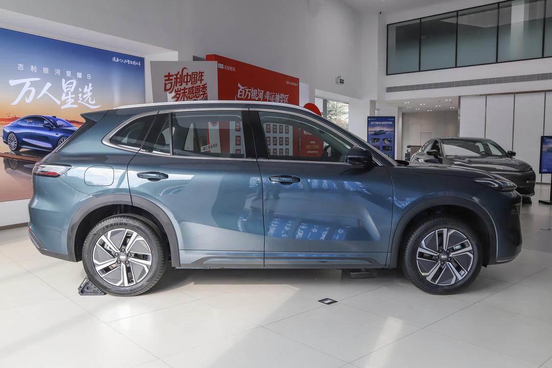 Geely Starship 7 EM-i 2026, фото 8
