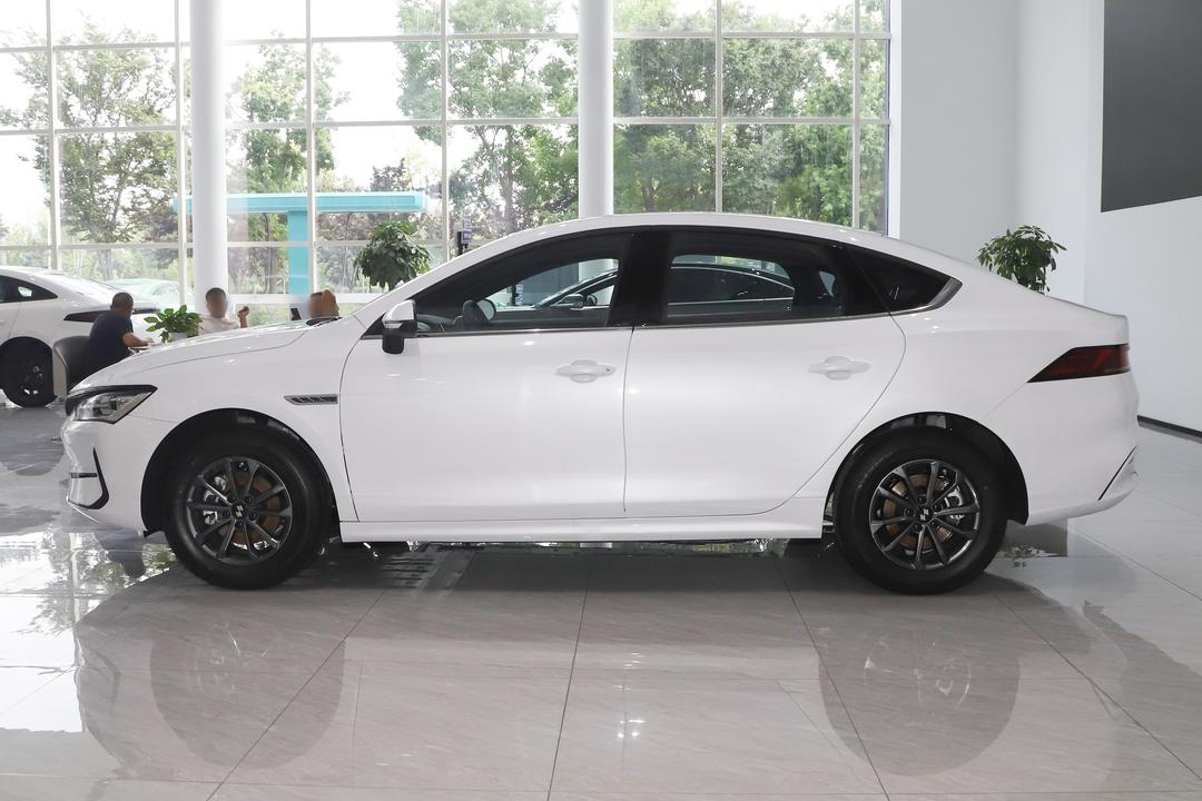 BYD Linghui e5 EV 2026, фото 4