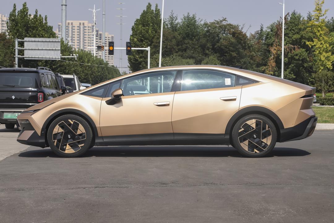 Hyundai IONIQ V 2026, фото 4