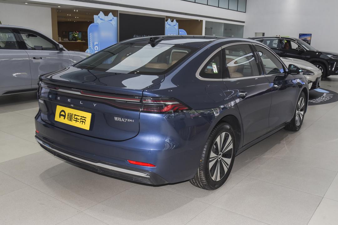 Geely A7 EM 2026, фото 7
