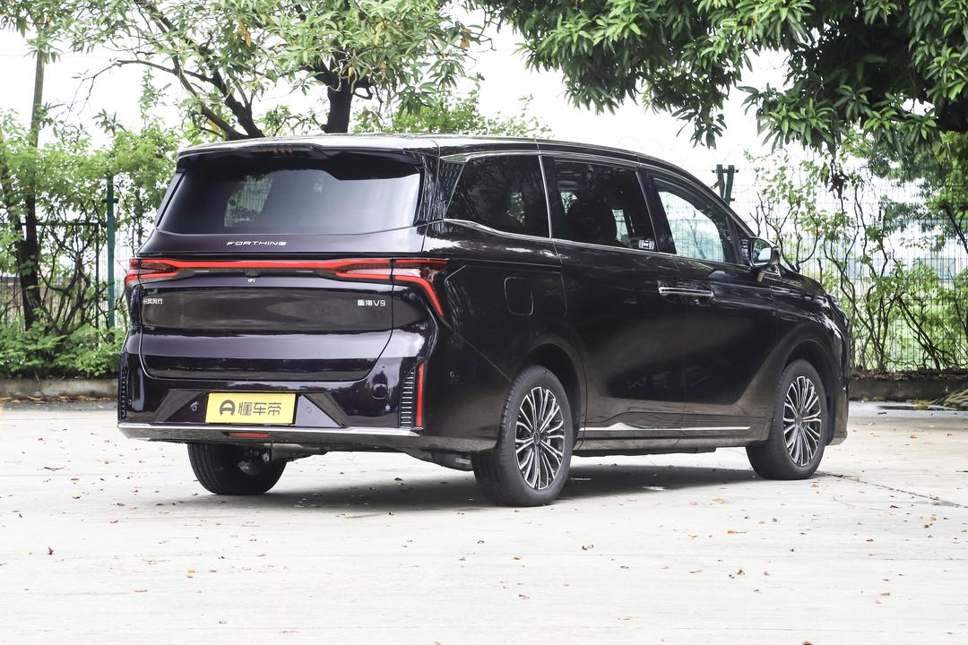Dongfeng Starlight V9 2026, фото 7