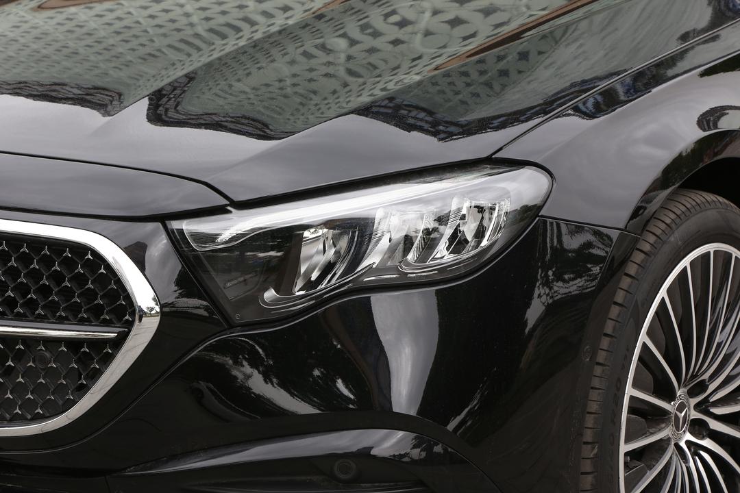 Mercedes-Benz E-Class 2026, фото 13