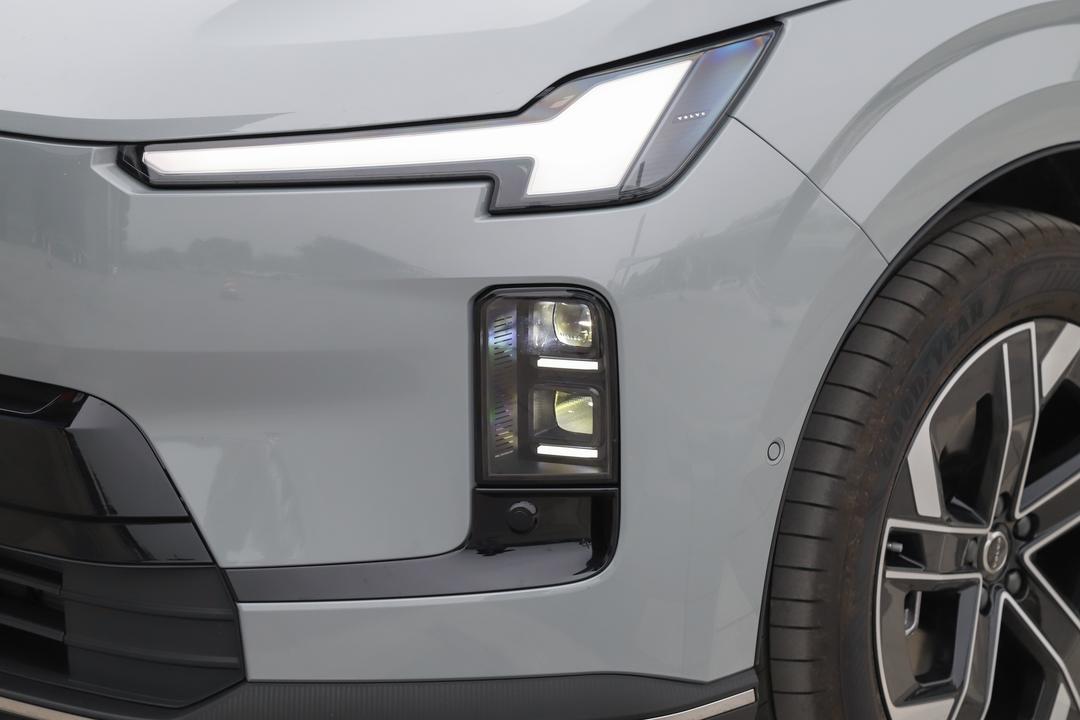 Volvo XC70 2026, фото 14