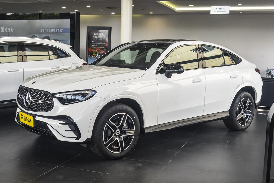 Mercedes-Benz GLC Coupe 2026, фото 4