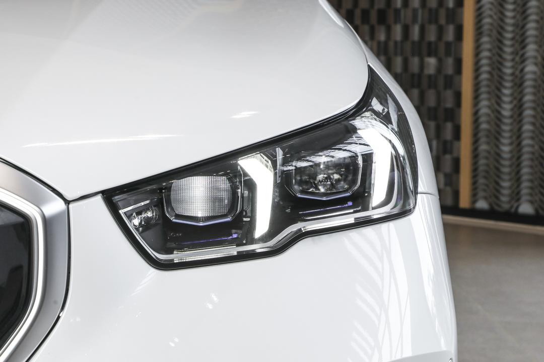 BMW 5 Series 2026, фото 11