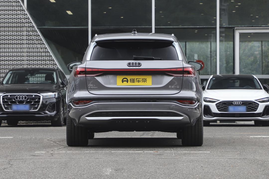 Audi Q6L e-tron 2026, фото 6