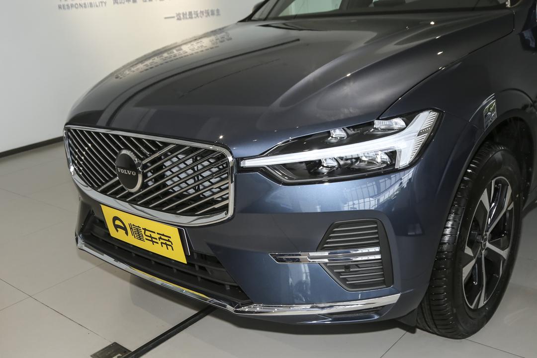 Volvo XC60 2026, фото 8