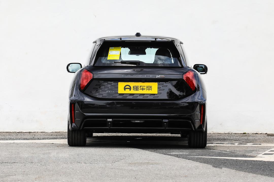 MINI JCW EV 2026, фото 6