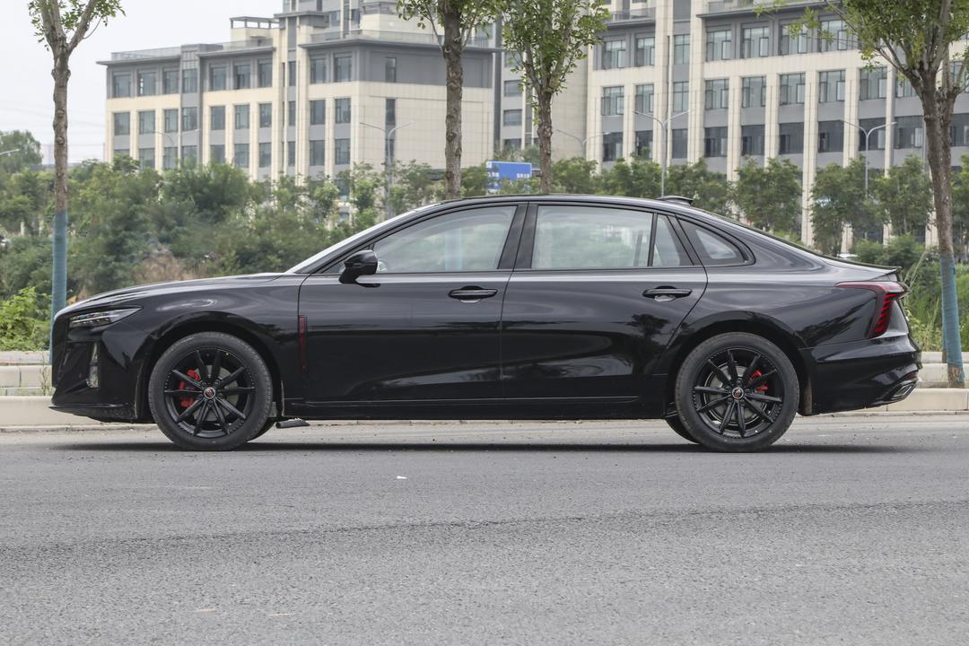 Hongqi H5 2026, фото 4