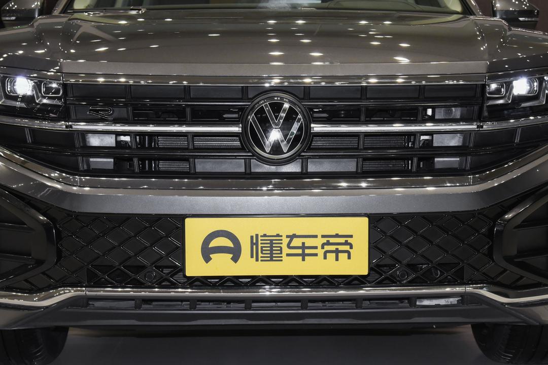 Volkswagen Touareg 2026, фото 10