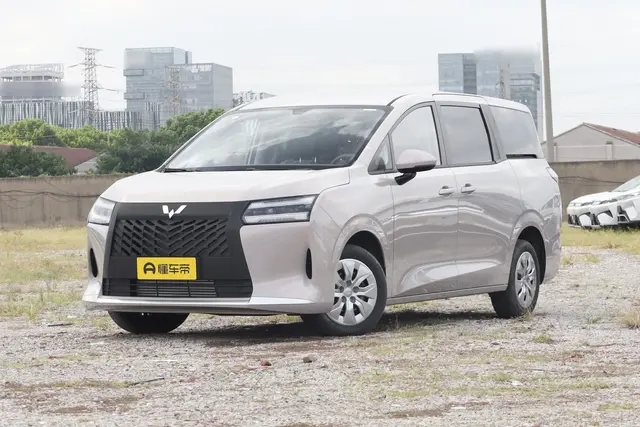Wuling Xingguang 730 2026 — купить из Китая под заказ