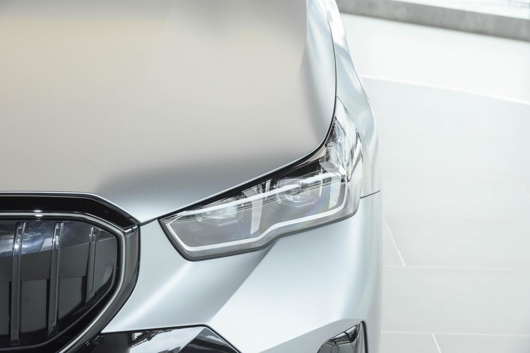 BMW 5 Series 2026, фото 11