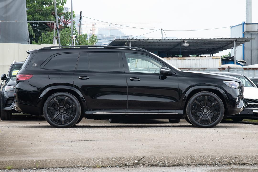 Mercedes-Benz Maybach GLS 2026, фото 8