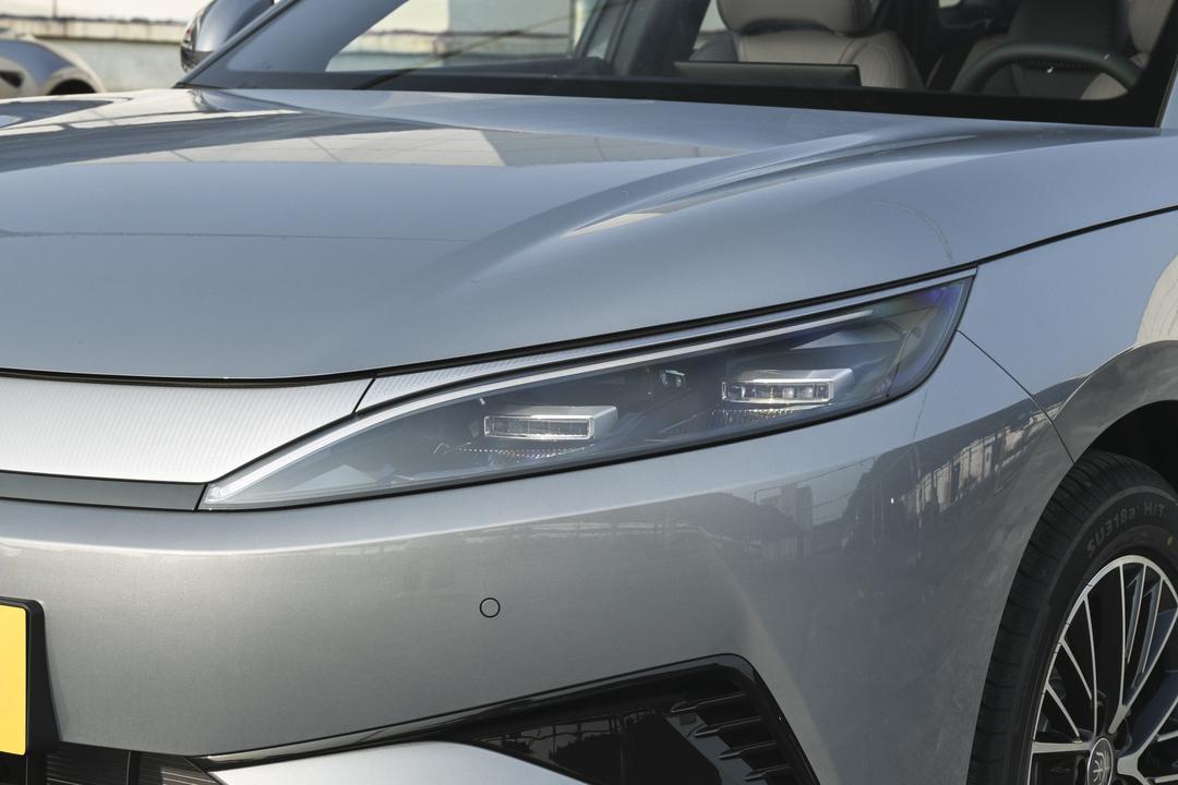 BYD Qin MAX EV 2026, фото 13