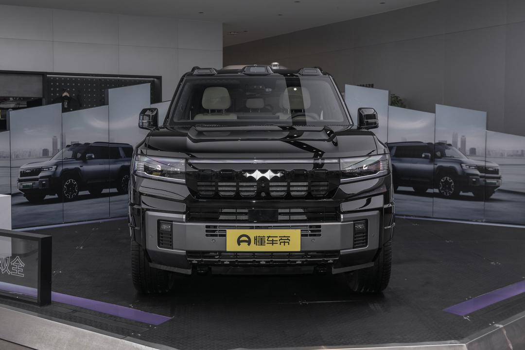 BYD Fangchengbao Leopard 8 2026, фото 2