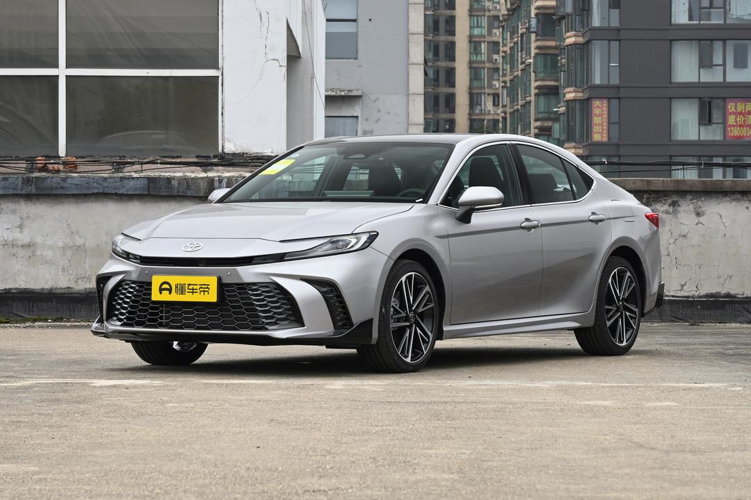 Toyota Camry 2026, фото 1