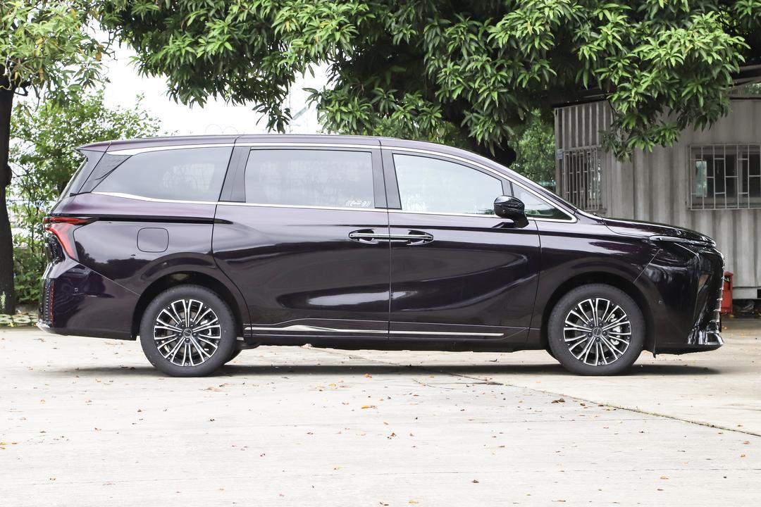 Dongfeng Starlight V9 2026, фото 8