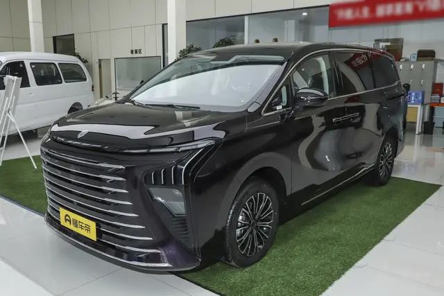 Dongfeng Starlight V9 2026 — купить из Китая под заказ