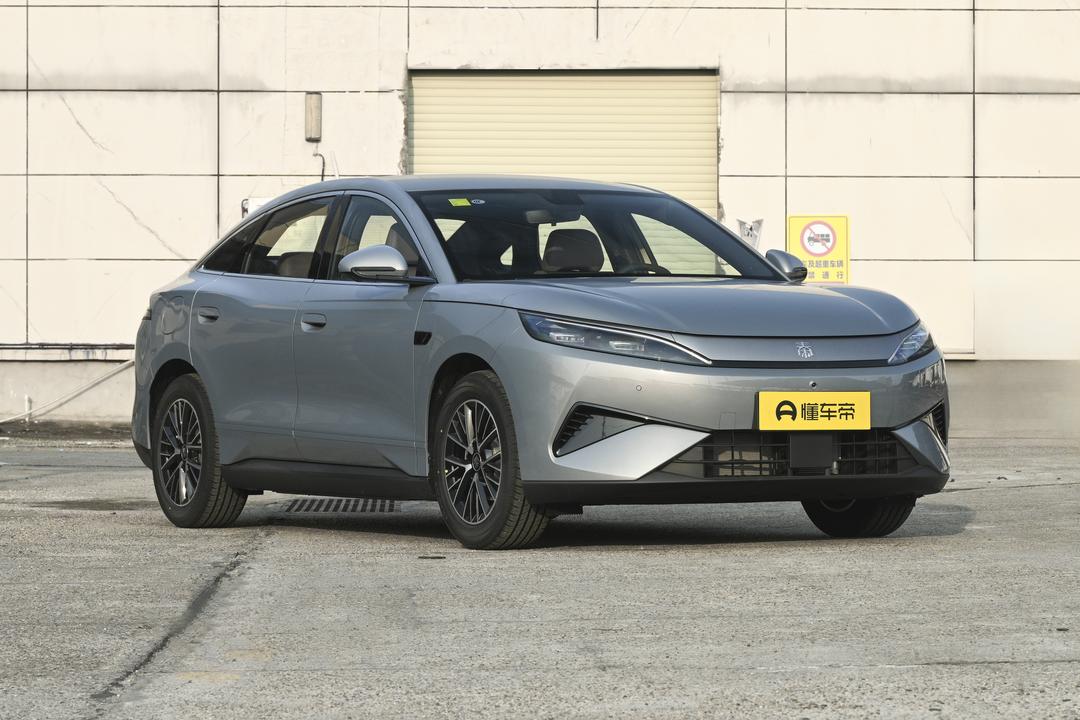 BYD Qin MAX EV 2026, фото 3