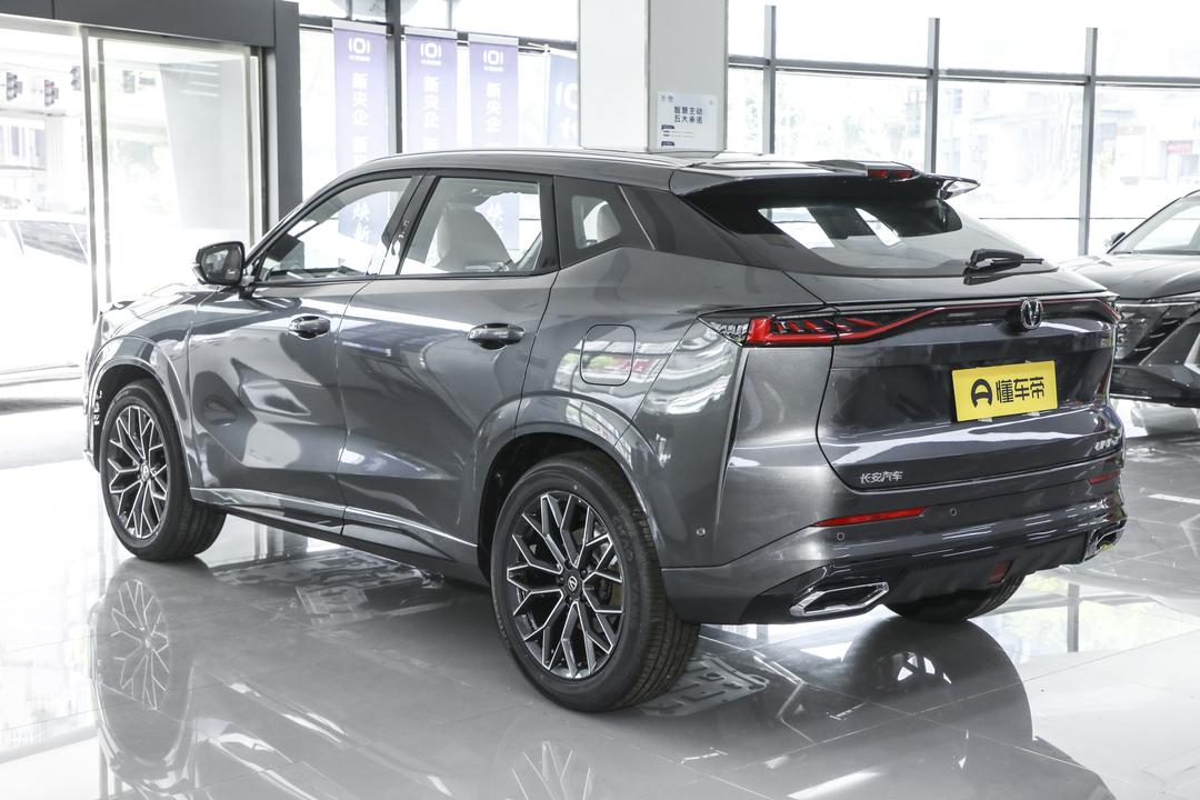 Changan UNI-Z PHEV 2026, фото 5