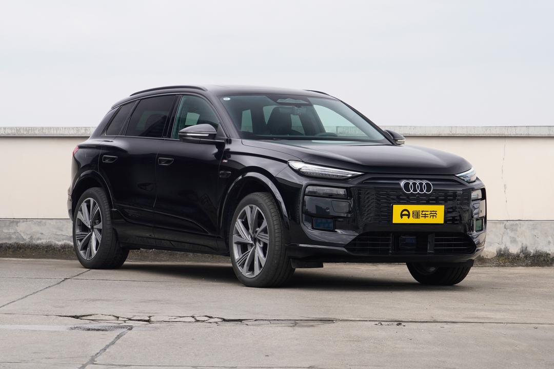 Audi Q6L e-tron 2026, фото 3