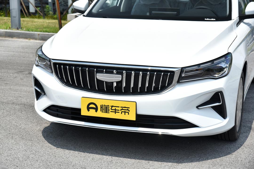 Geely Emgrand 2026, фото 9
