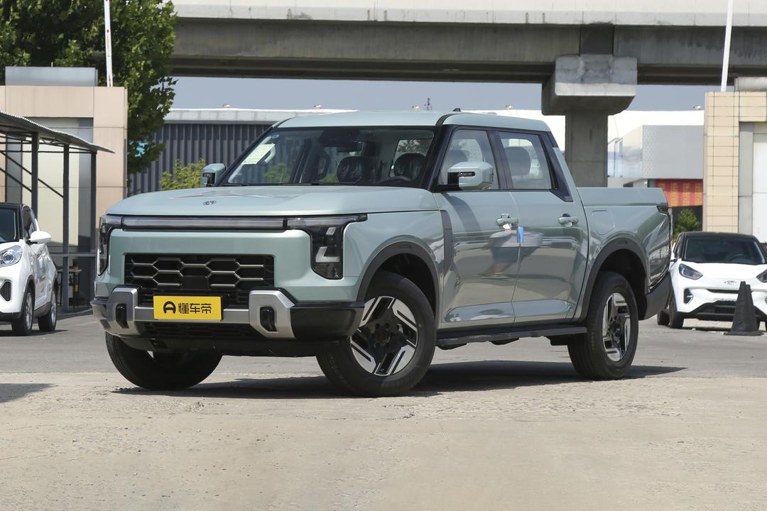 Dongfeng Zhengzhou Z9 GE PHEV 2026, фото 1