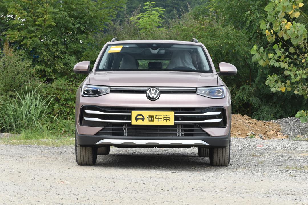 Volkswagen Tharu 2026, фото 2