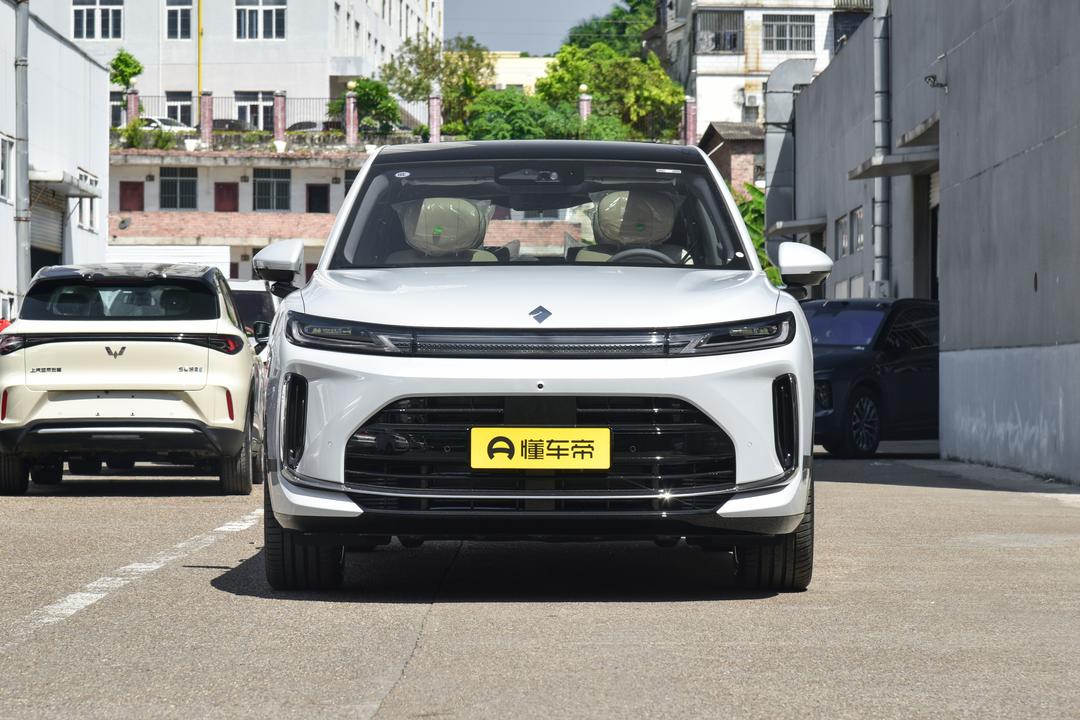 Baojun Huajing S 2026, фото 2