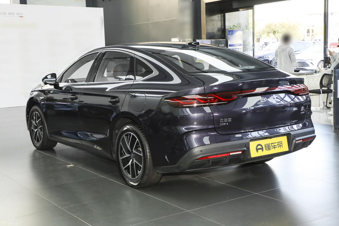 BYD Qin L DM 2026, фото 5