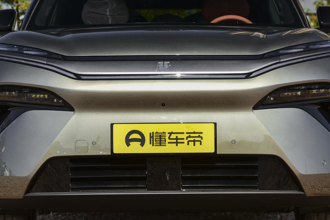 BYD Tang L EV 2026, фото 10