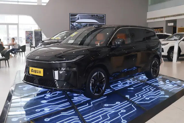 Toyota bZ3X 2026 — купить из Китая под заказ