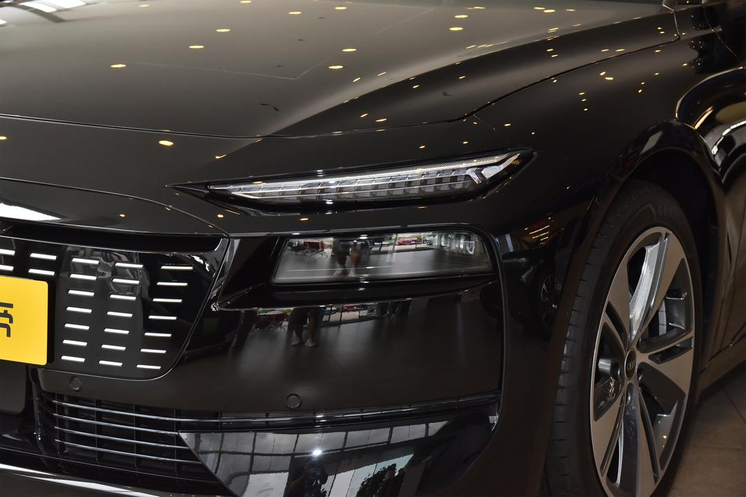 Audi A6L e-tron 2026, фото 11