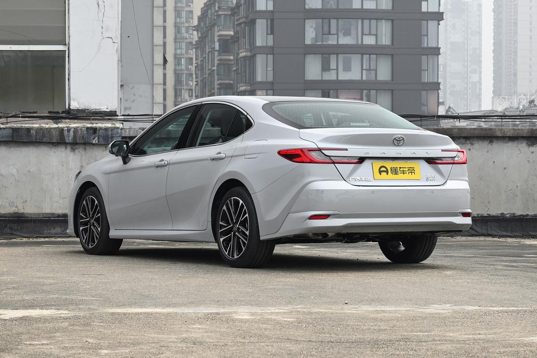 Toyota Camry 2026, фото 5