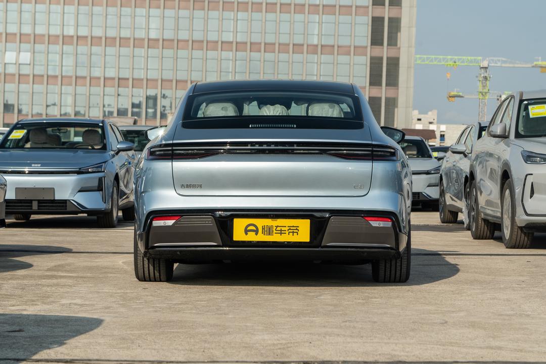 Geely Galaxy E8 2026, фото 6