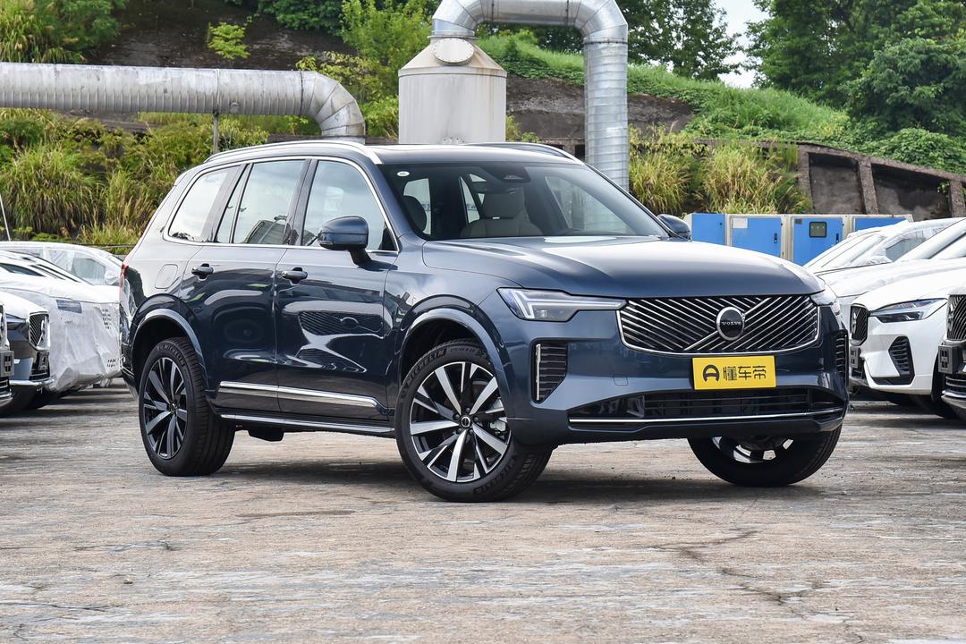 Volvo XC90 2026, фото 3