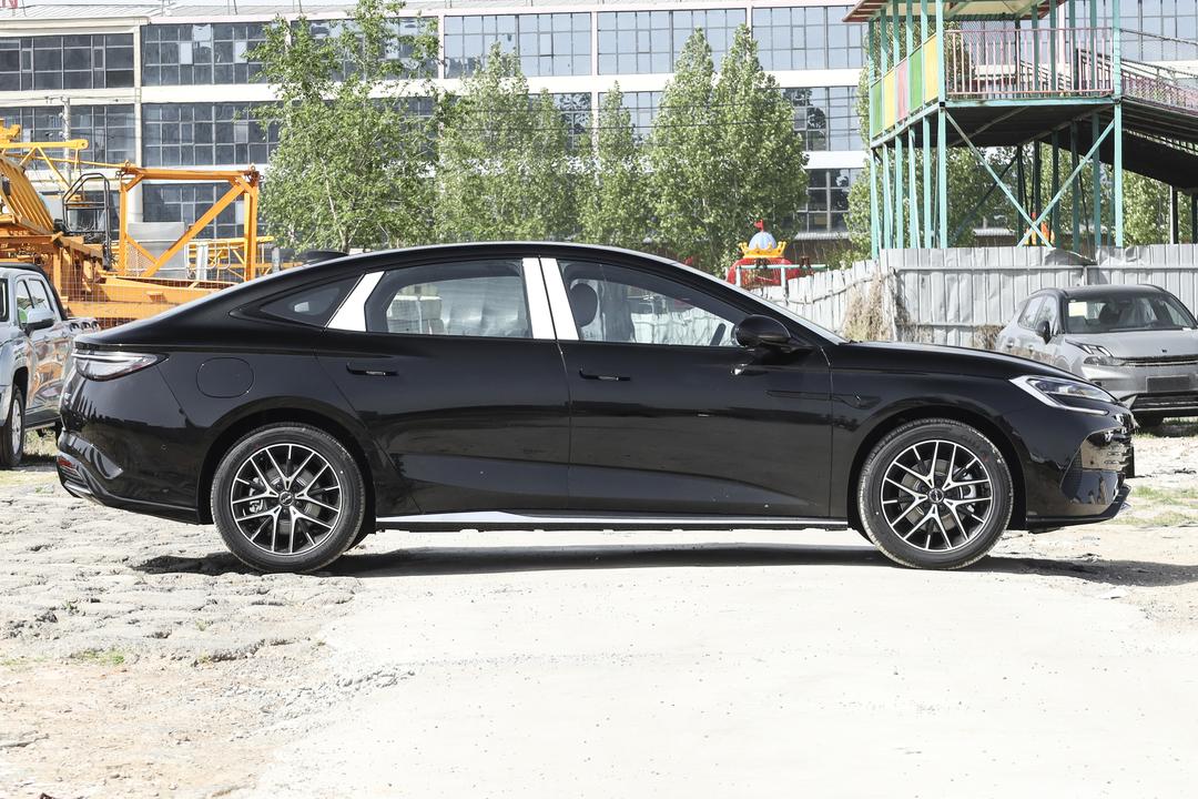BYD Seal 07 DM 2026, фото 8