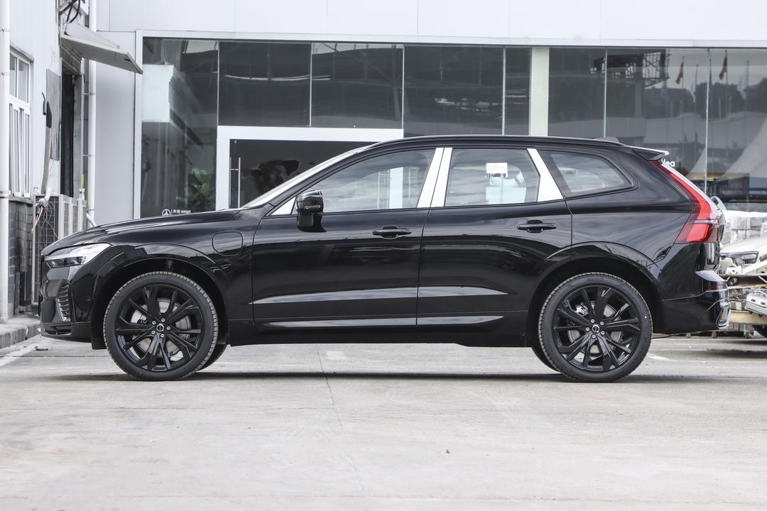 Volvo XC60 PHEV 2026, фото 4