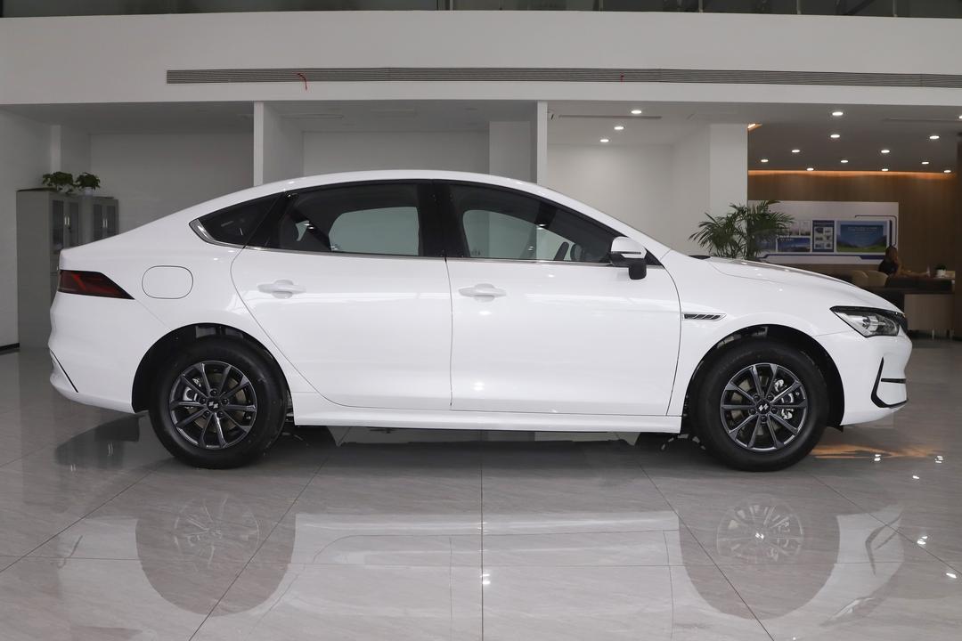 BYD Linghui e5 EV 2026, фото 8