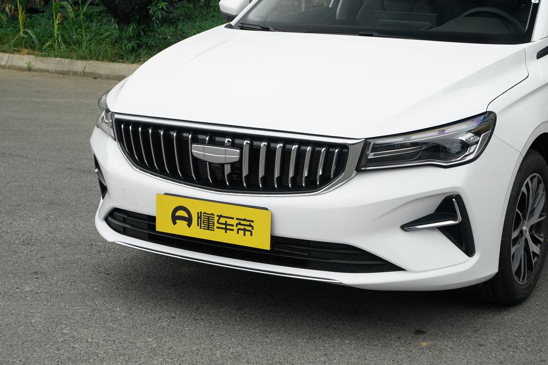 Geely Emgrand 2026, фото 9