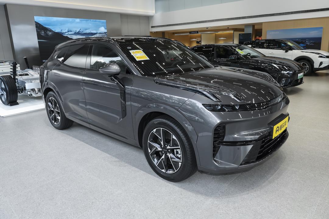 Lynk & Co 08 EM-P 2026, фото 3