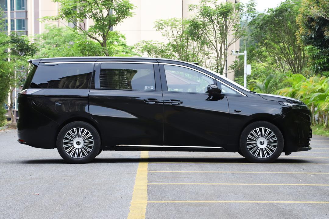 GAC E8 PHEV 2026, фото 8